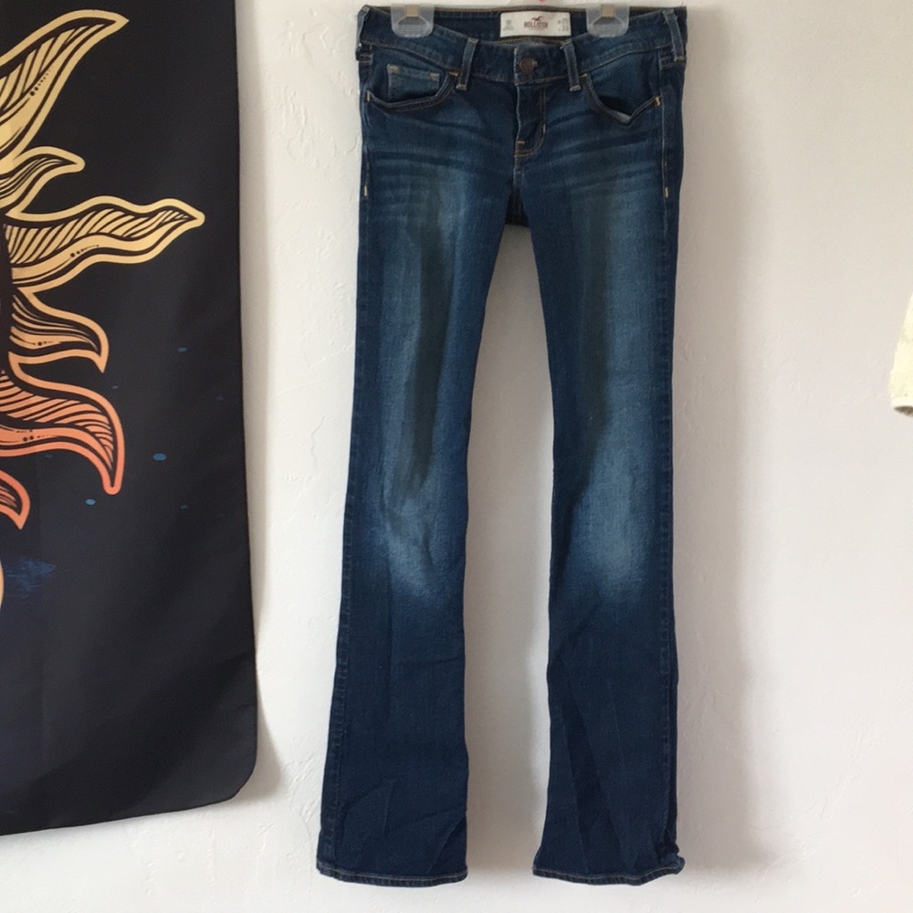 Bootcut jeans.